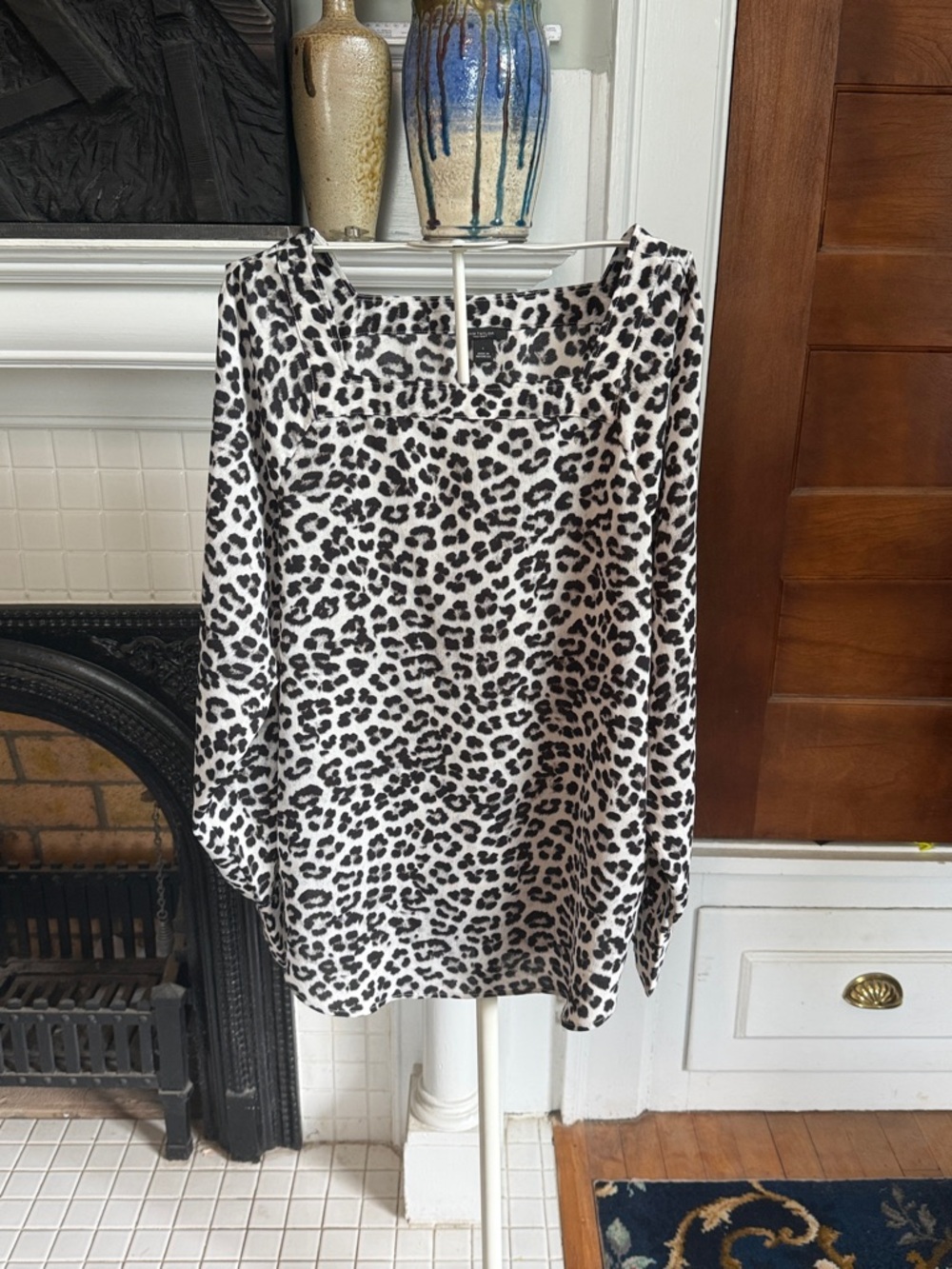 Ann Taylor Black and White Leopard Print Blouse‎